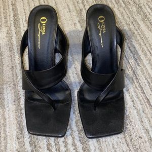 Olivia Ferragamo Black Heels